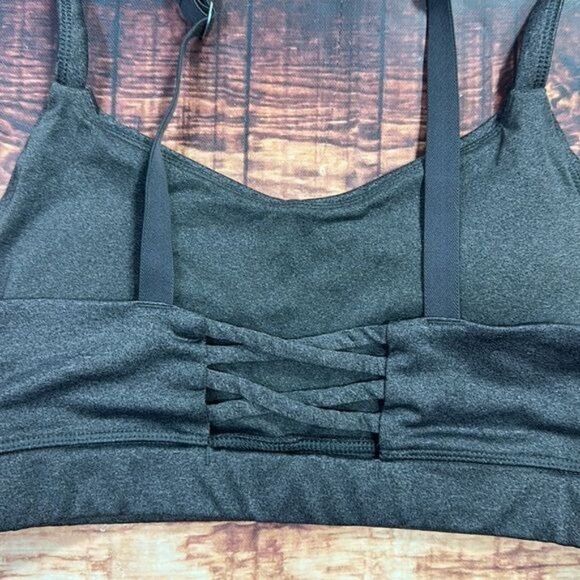 $5 SALE! Open Back Twist Sports Bra - Picture 2 of 4